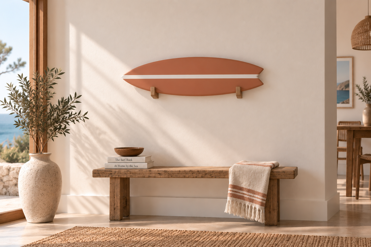 Planche déco murale forme surf – Terracotta & trait blanc, bois massif fait main (60-120 cm)