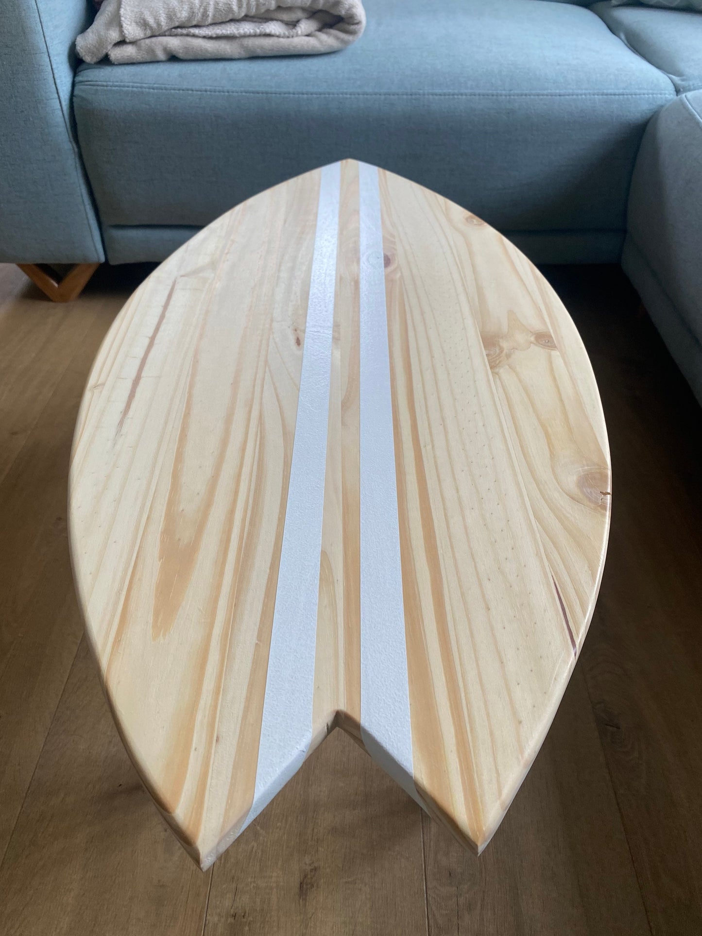 Wooden Surfboard Table – Beach House Coffee Table – Coastal Decor Furniture – Handmade Surf Decor